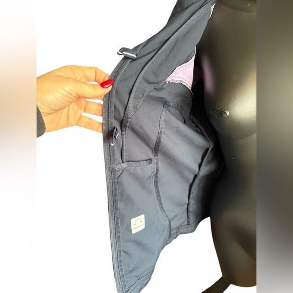 Nike Women's running jacket gray and lavender sz M 8-10 preloved - Picture 7 of 10